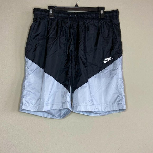 Nike | Shorts | Nike Sportswear 